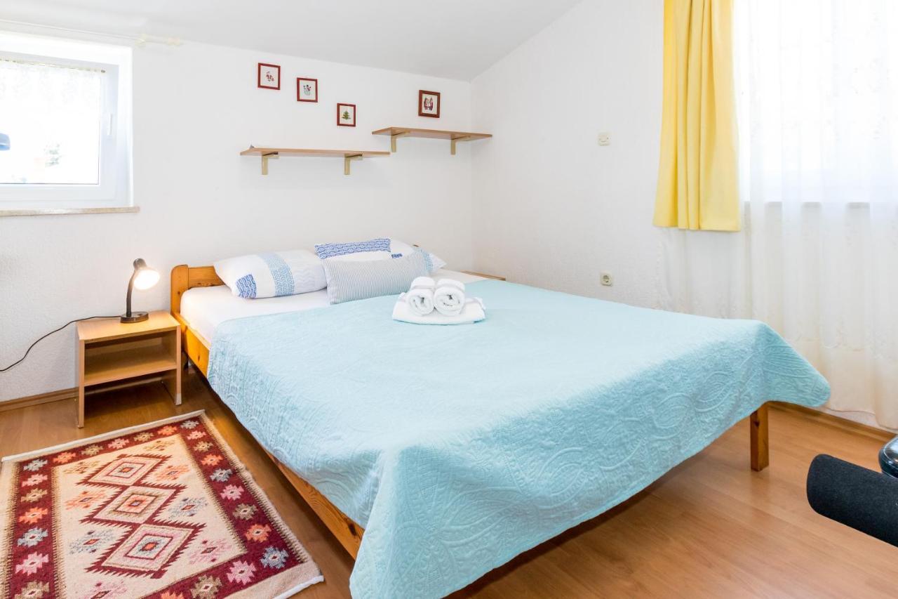 Cozy Apartments Emina Near The Sea Premantura Kültér fotó